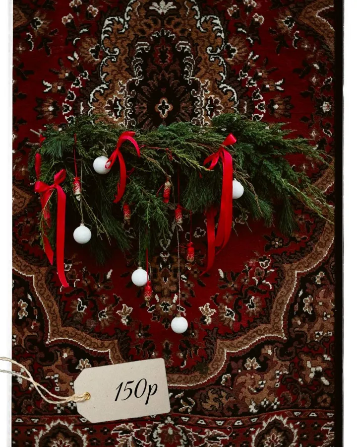 Композиция с игрушками и конфетками