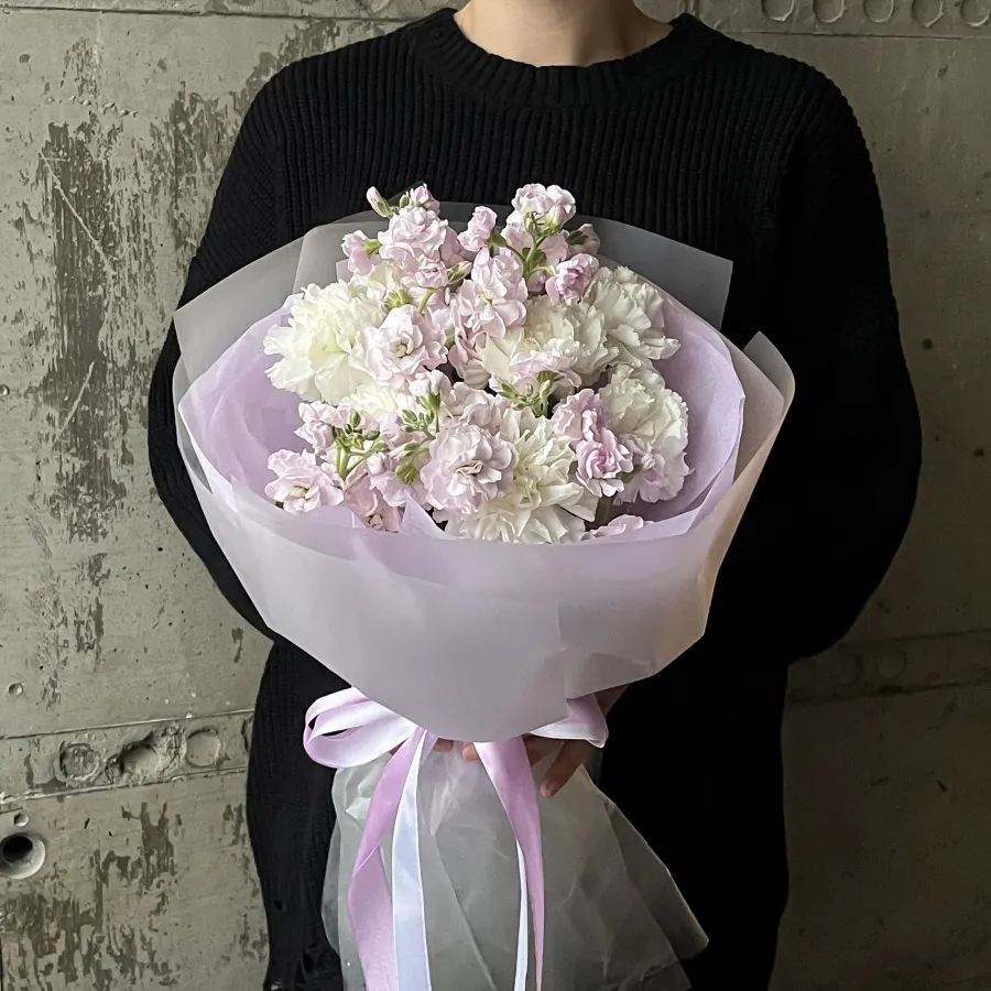 Дуобукет из диантусов и маттиолы №489