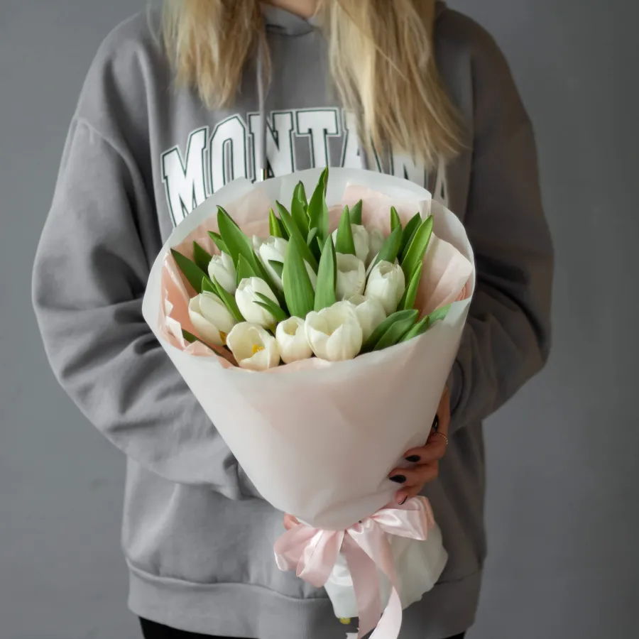 Монобукет белых тюльпагнов №438