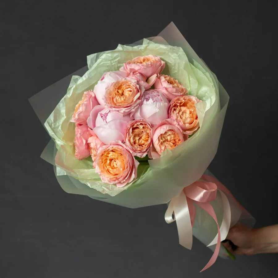 Дуобукет из пионов и пионовидных роз №352