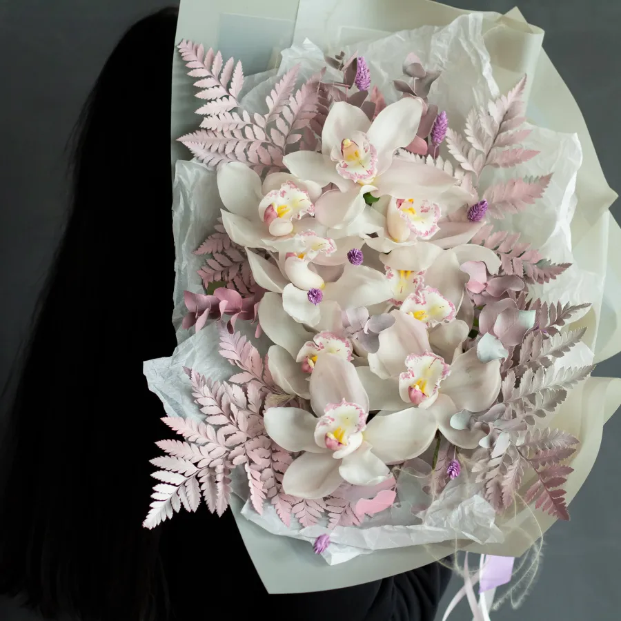 Монобукет "Муншайн орчид"  №320