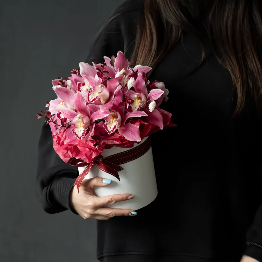 Авторская коробка из розовых орхидей  №876 Авторская коробка из розовых орхидей  №876