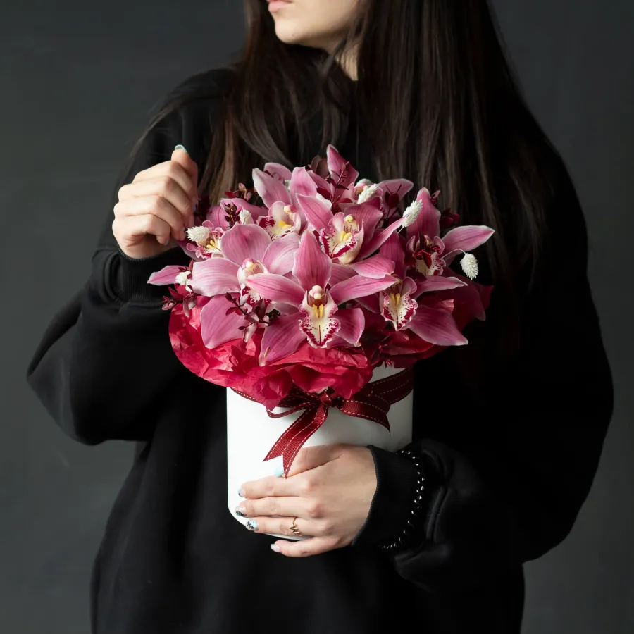 Авторская коробка из розовых орхидей  №876 Авторская коробка из розовых орхидей  №876