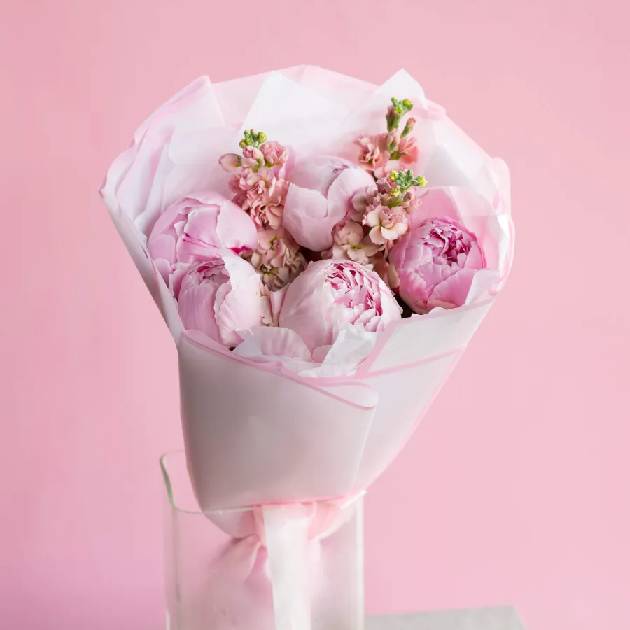 Дуобукет из пионов и матиолы  №259