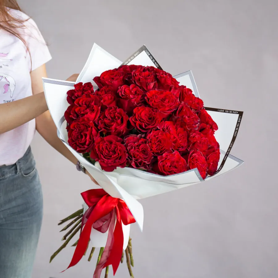 Букет из 25 роз Хартс (Hearts) №200