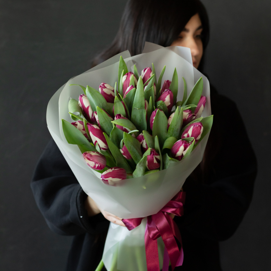 Монобукет пестрых тюльпанов №468