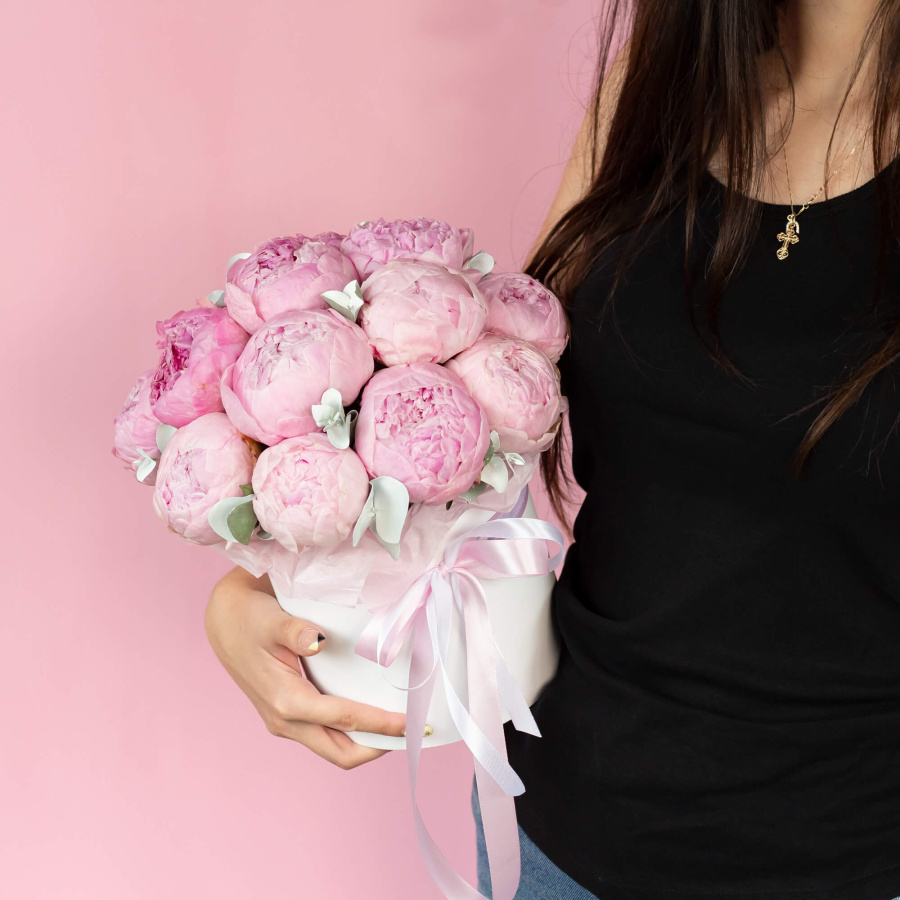 Коробка с пионами "Эвелина"  №869