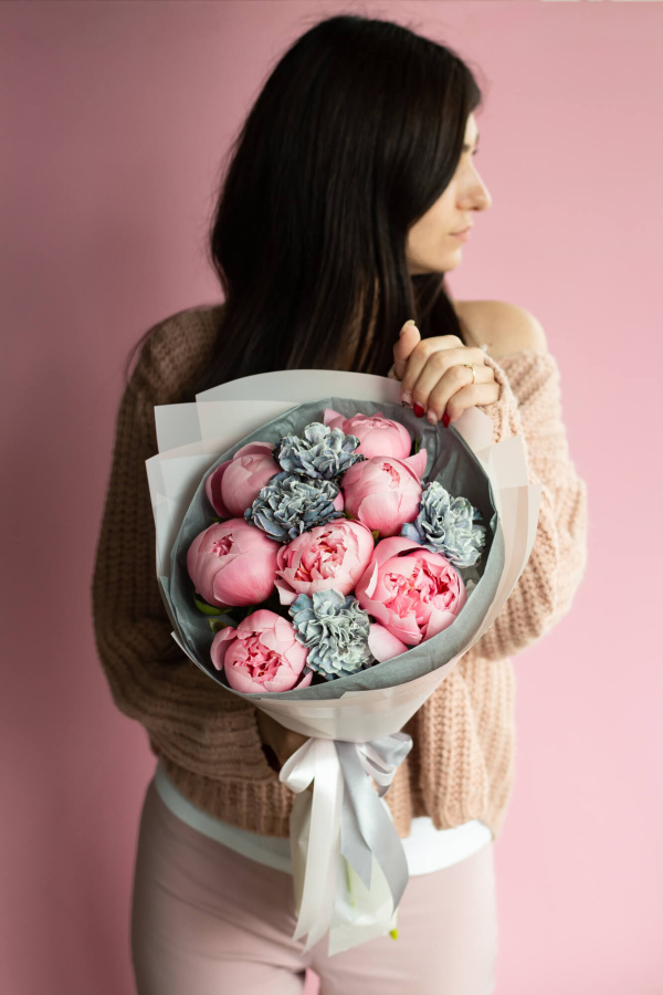 Дуобукет из пионов и гвоздик  №275