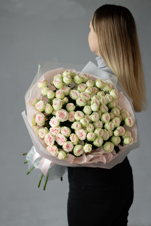 Монобукет кустовых роз Джелато №423