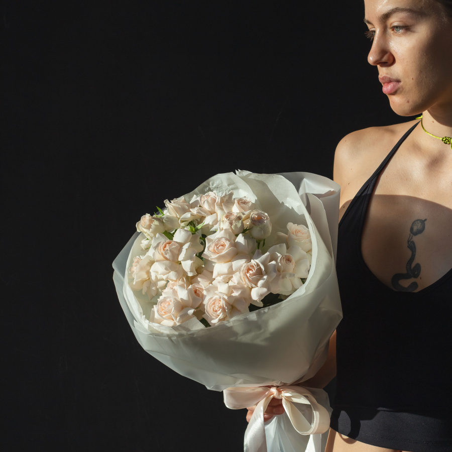 Монобукет пионовидных роз СОфи XS  №520