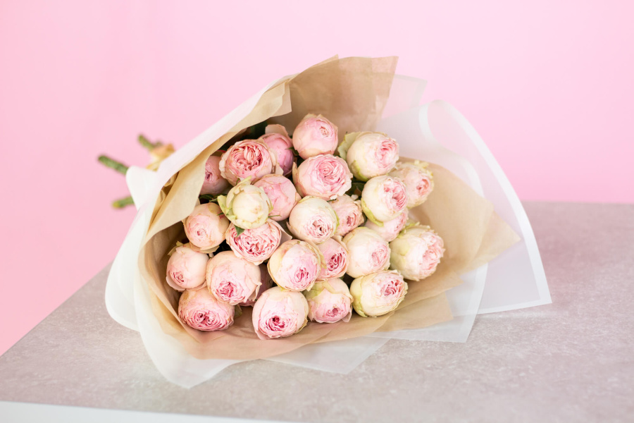 Монобукет пионовидных роз "Мэнсфилд парк М"  №256