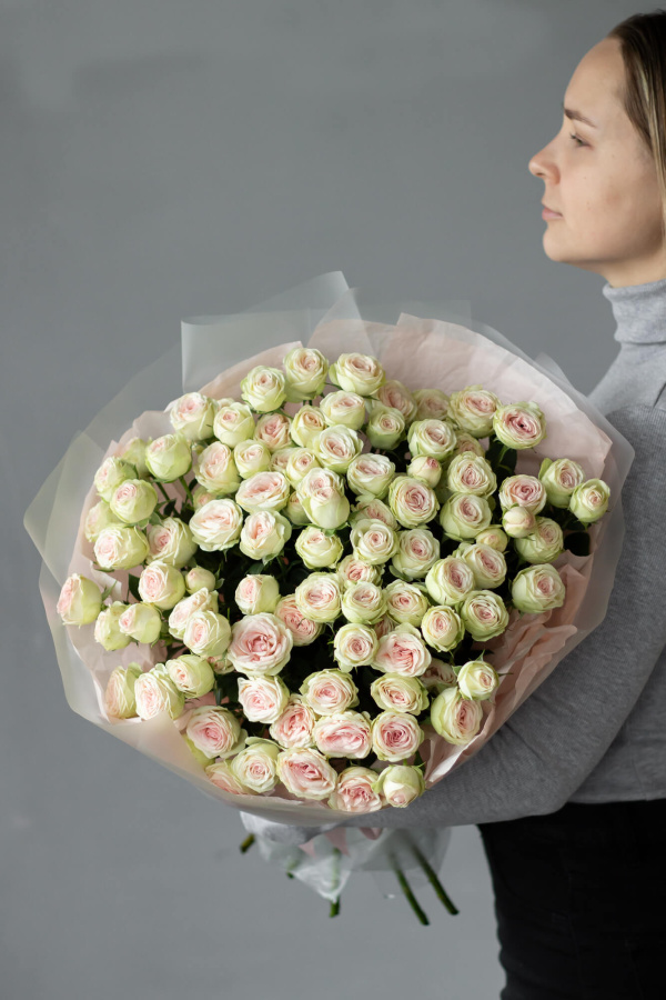 Монобукет кустовых роз Джелато №423