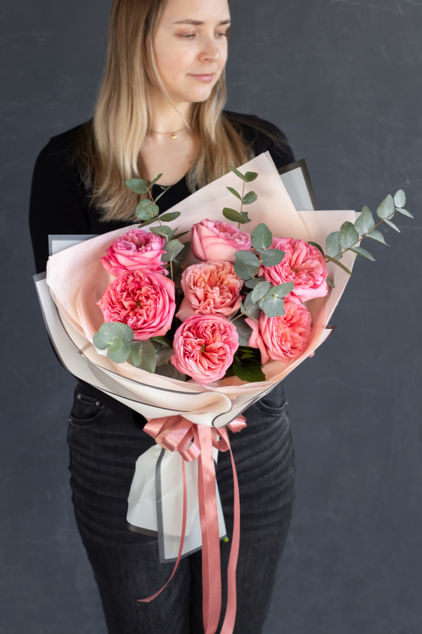 Монобукет пионовидных роз "Пинк экспрешн" №462