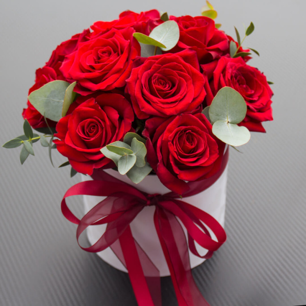 Коробка из 11 красных роз  №835
