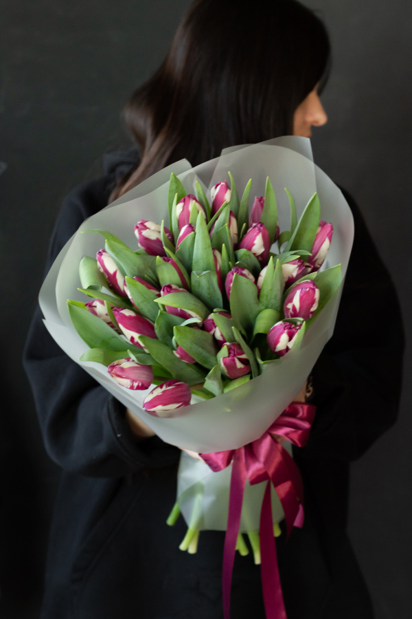 Монобукет пестрых тюльпанов №468