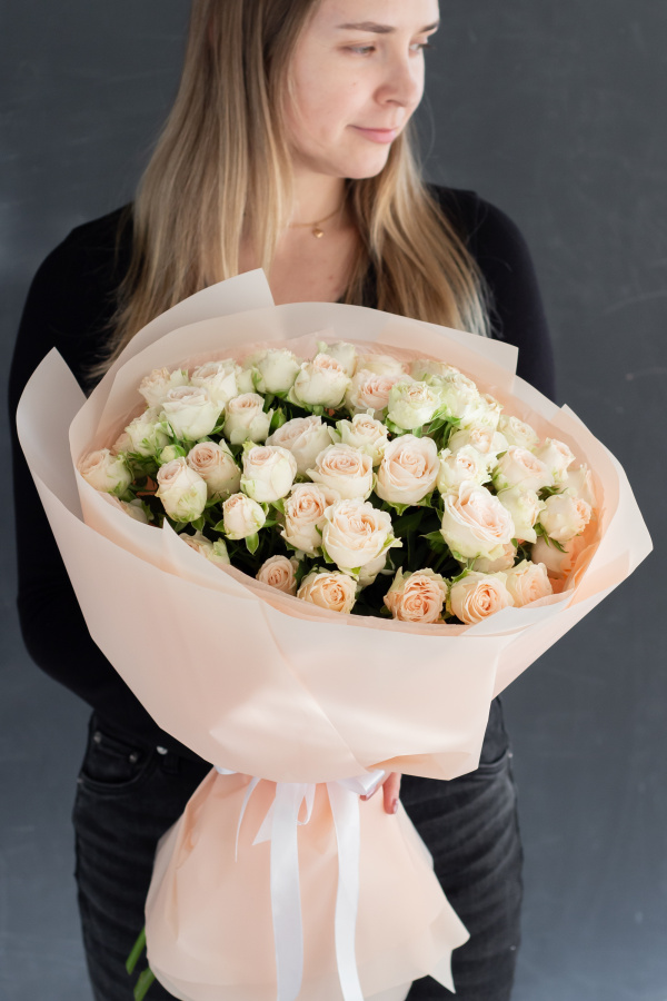 Монобукет кустовых роз "София" №461