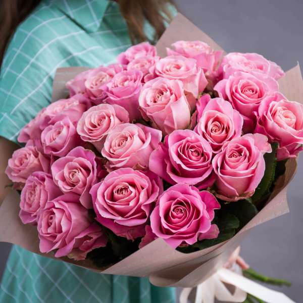 Букет из 25 розовых роз Хермоса №202