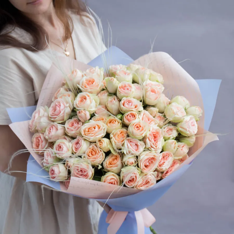Монобукет кустовых роз "Кристи" №211